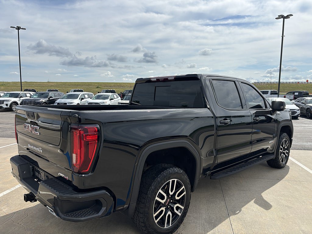 Used 2024 GMC Sierra 1500 AT4 w/ Technology Package AWD/4WD image 6