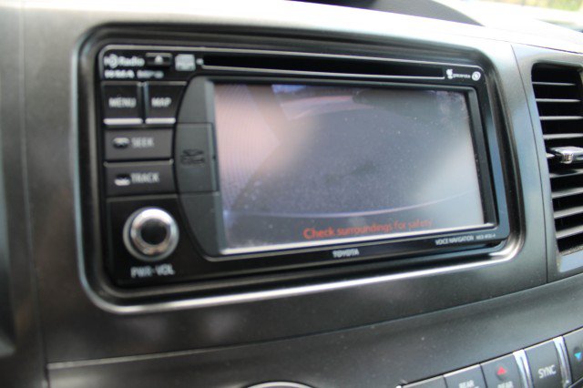 Used 2013 Toyota Sienna XLE FWD image 20