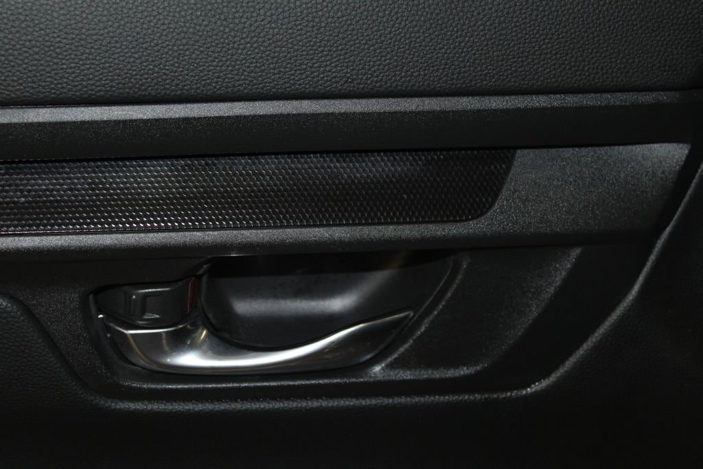 Used 2025 Honda CR-V EX image 8