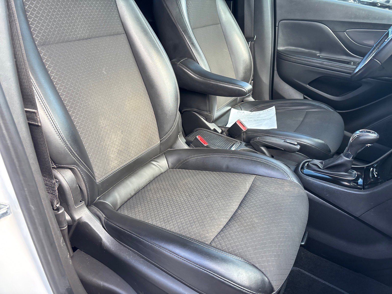 Used 2020 Buick Encore Preferred AWD/4WD image 16