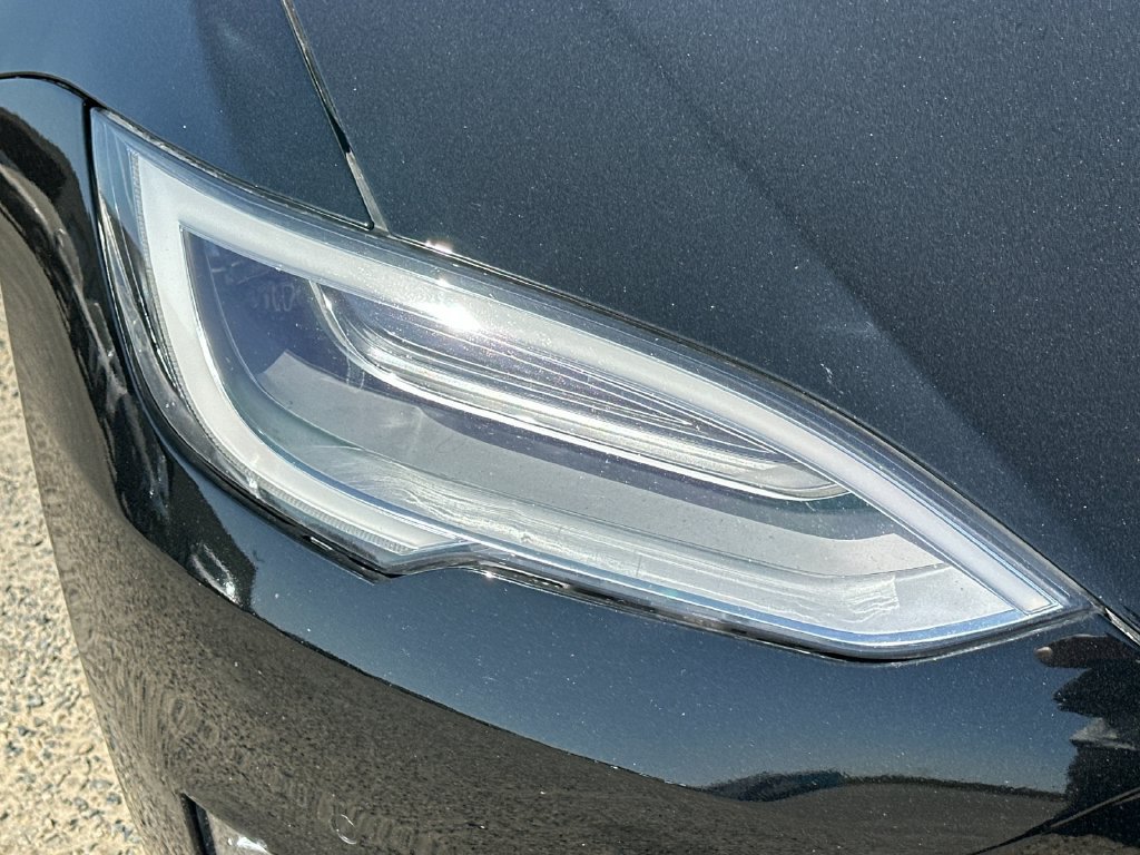 Used 2022 Tesla Model S AWD/4WD image 32