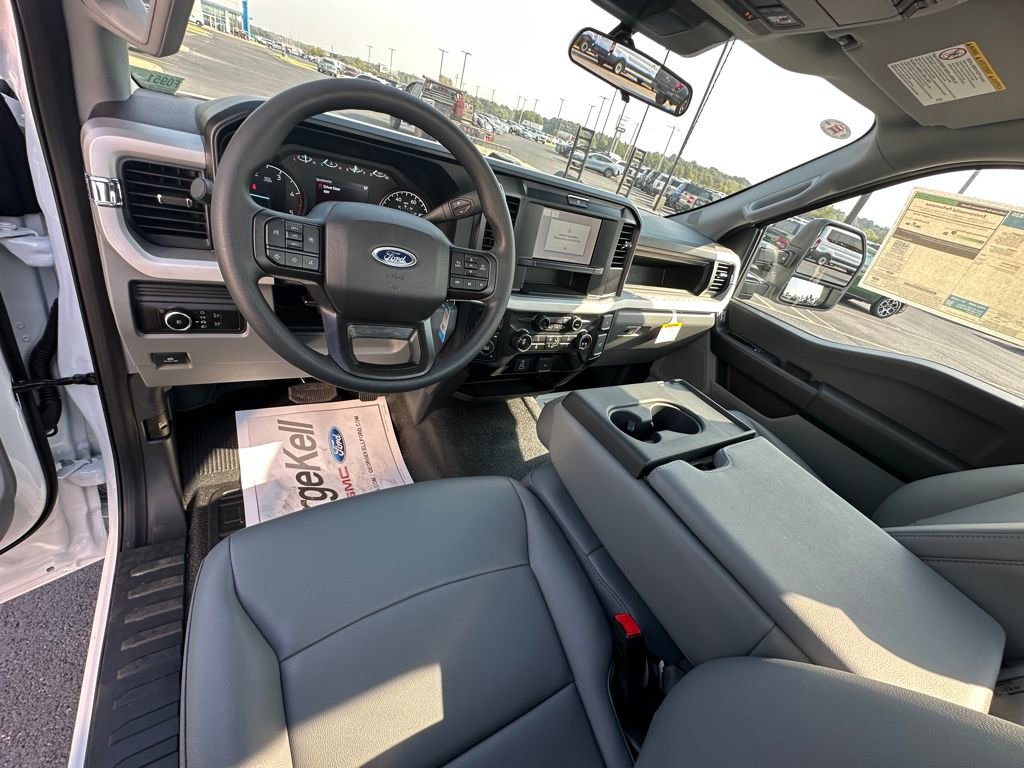 New 2026 Ford F350 XL image 5
