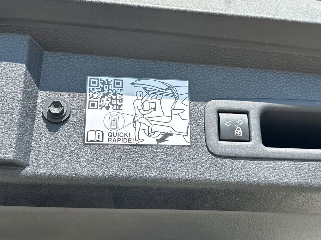 Used 2024 Toyota Sienna XLE image 7