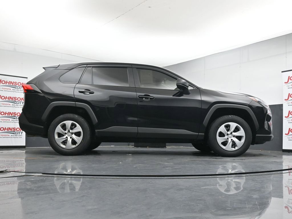 Used 2023 Toyota RAV4 LE FWD image 38