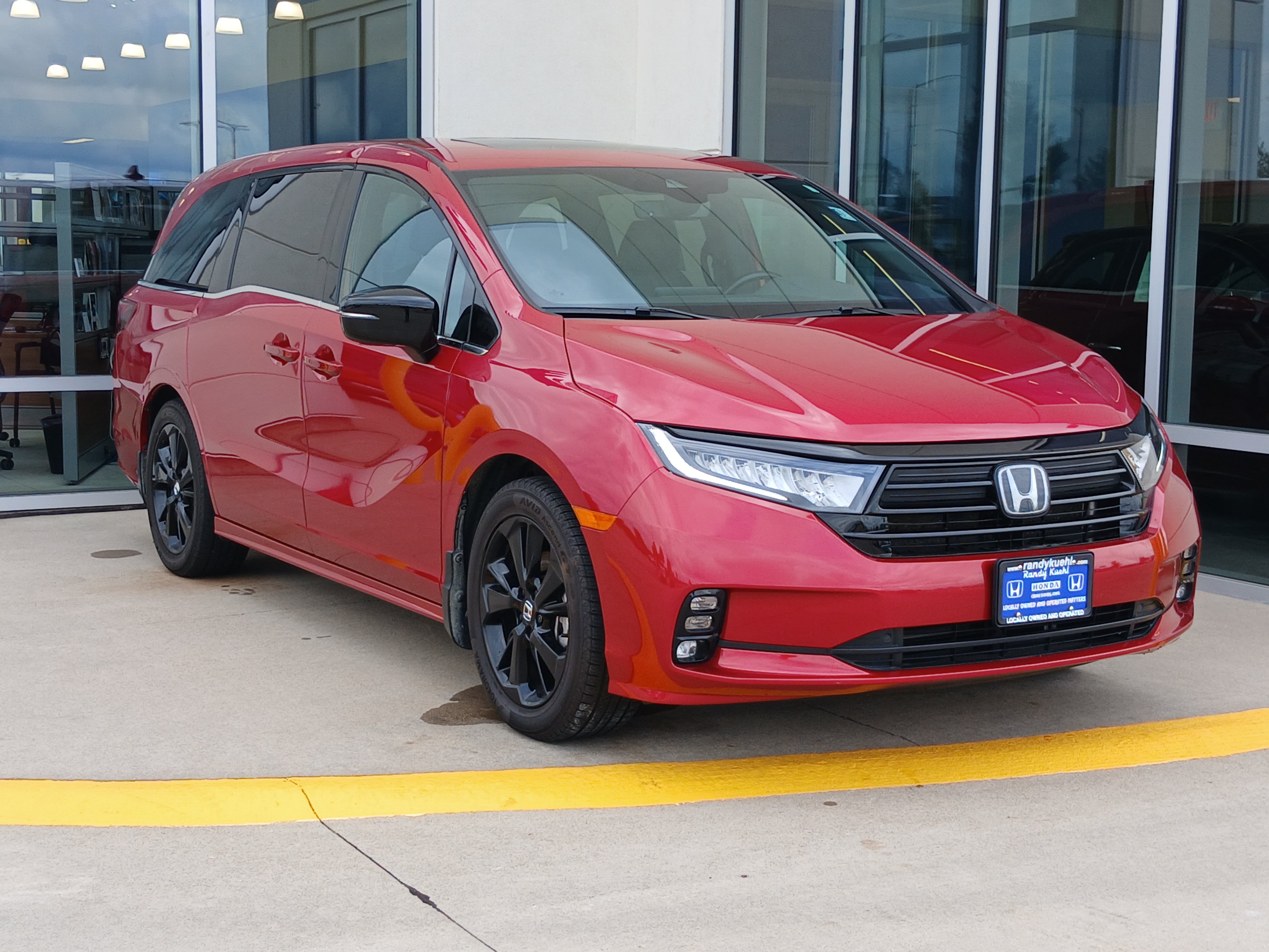 Used 2024 Honda Odyssey Sport image 5