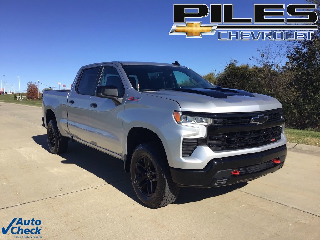 Used 2022 Chevrolet Silverado 1500 LT Trail Boss w/ Protection Package image 1