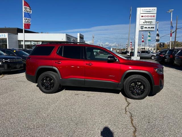 Used 2023 GMC Acadia AT4 image 2