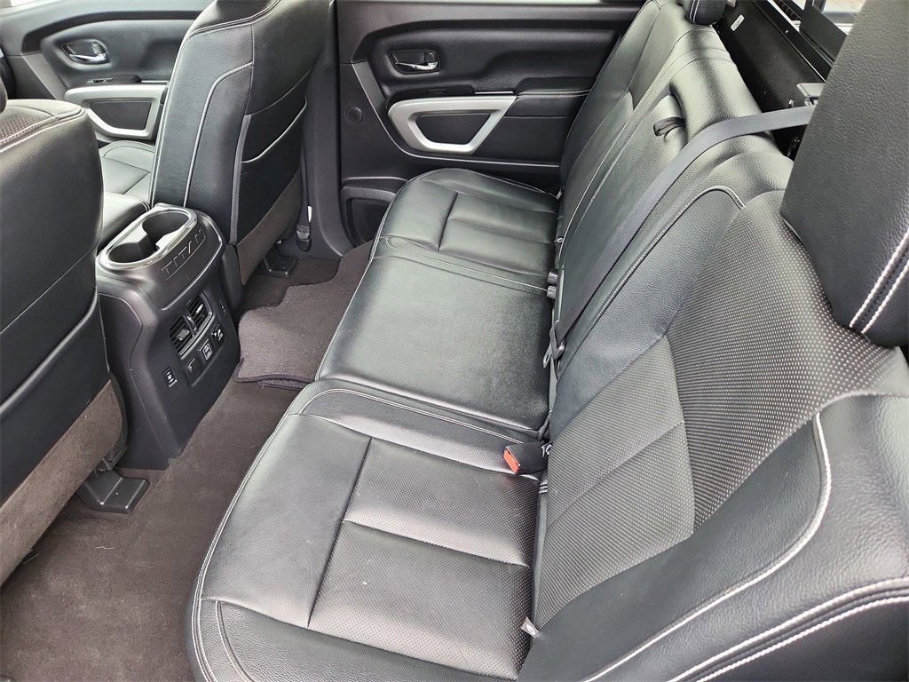 Used 2019 Nissan Titan PRO-4X w/ Pro-4x Convenience Package image 11
