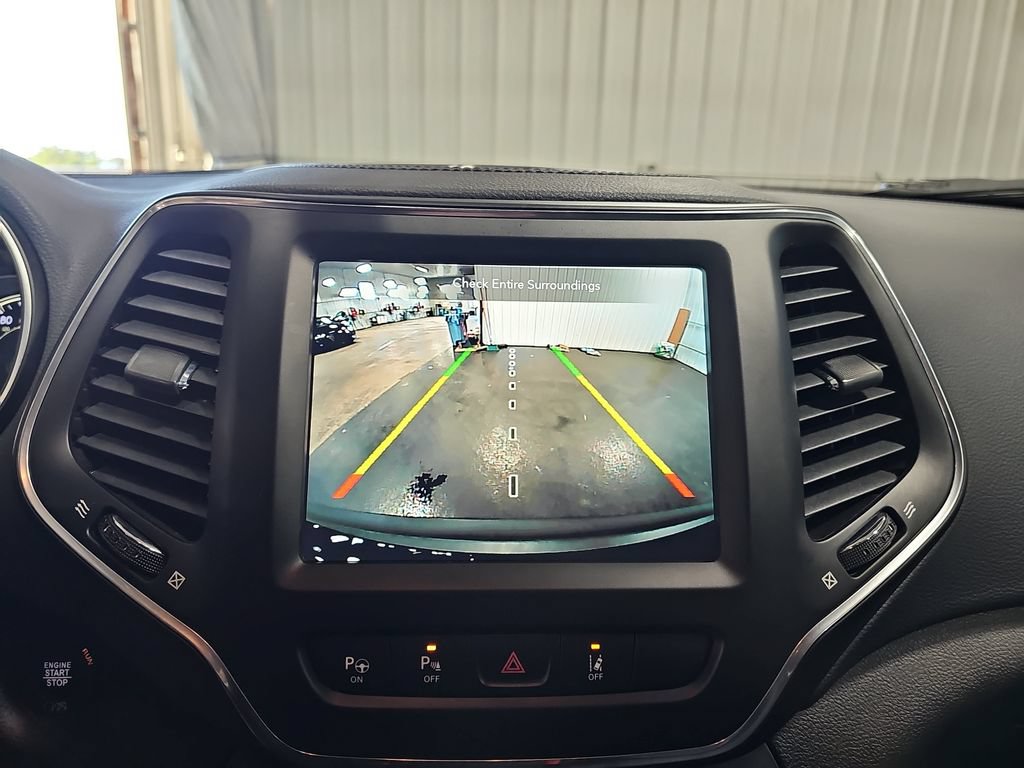 Used 2023 Jeep Cherokee Altitude Lux AWD/4WD image 24