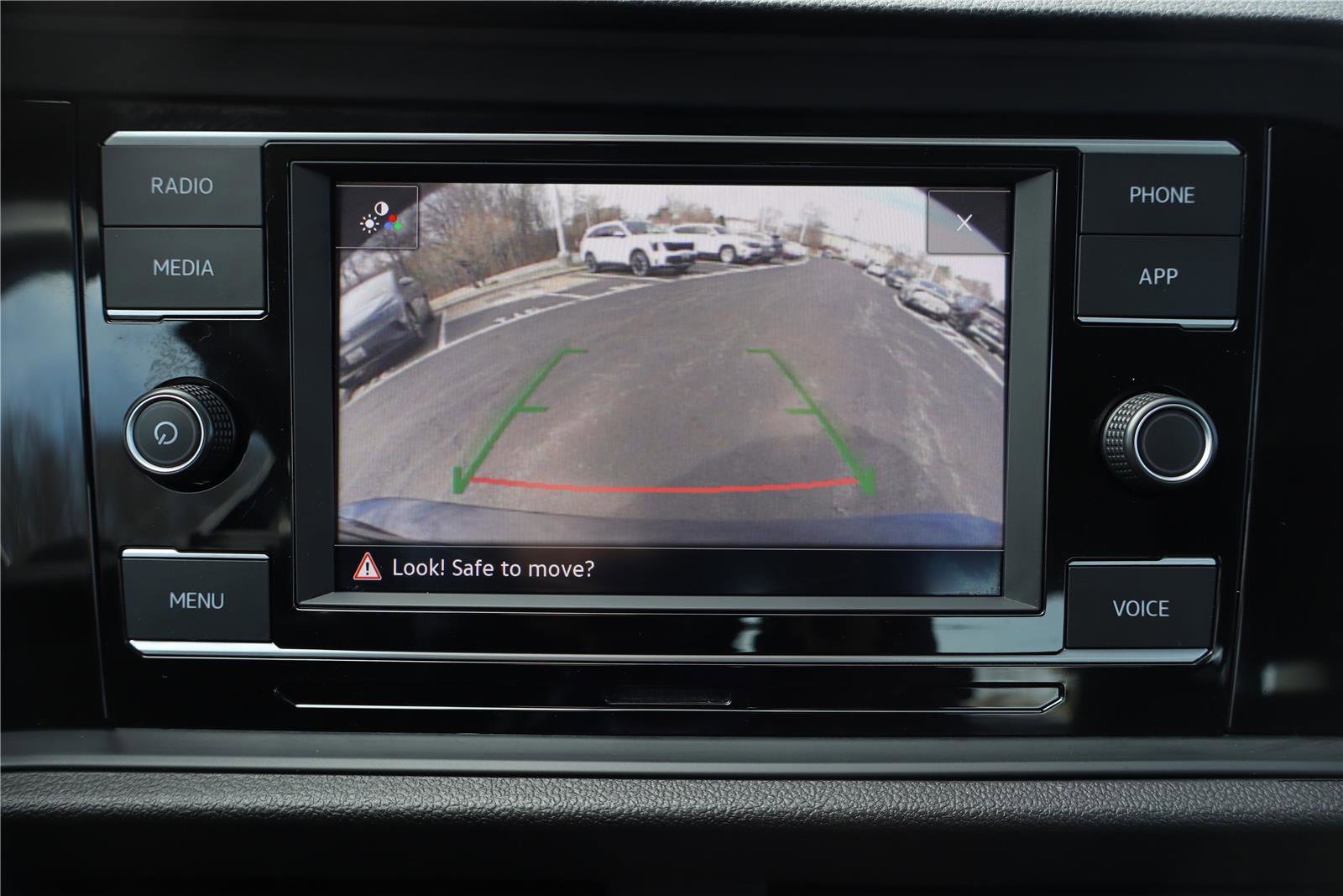 Certified 2023 Volkswagen Jetta SE image 20