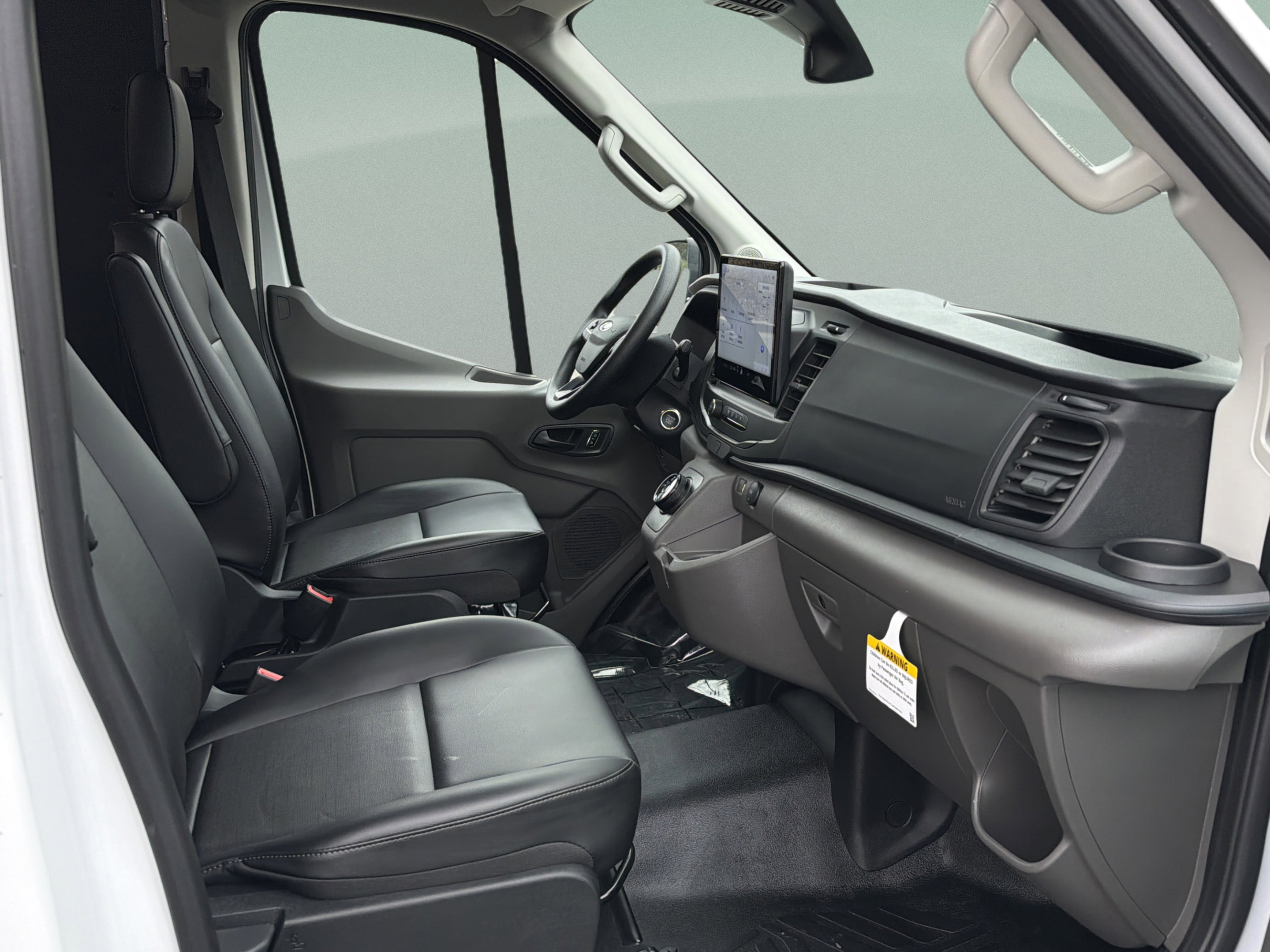 New 2025 Ford E-Transit 148 Medium Roof w/ Load Area Protection Package RWD image 16