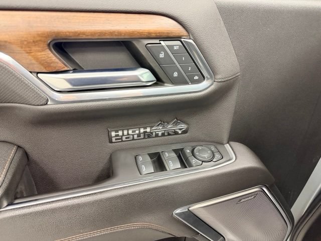 Certified 2025 Chevrolet Silverado 1500 High Country w/ High Country Premium Package AWD/4WD image 24