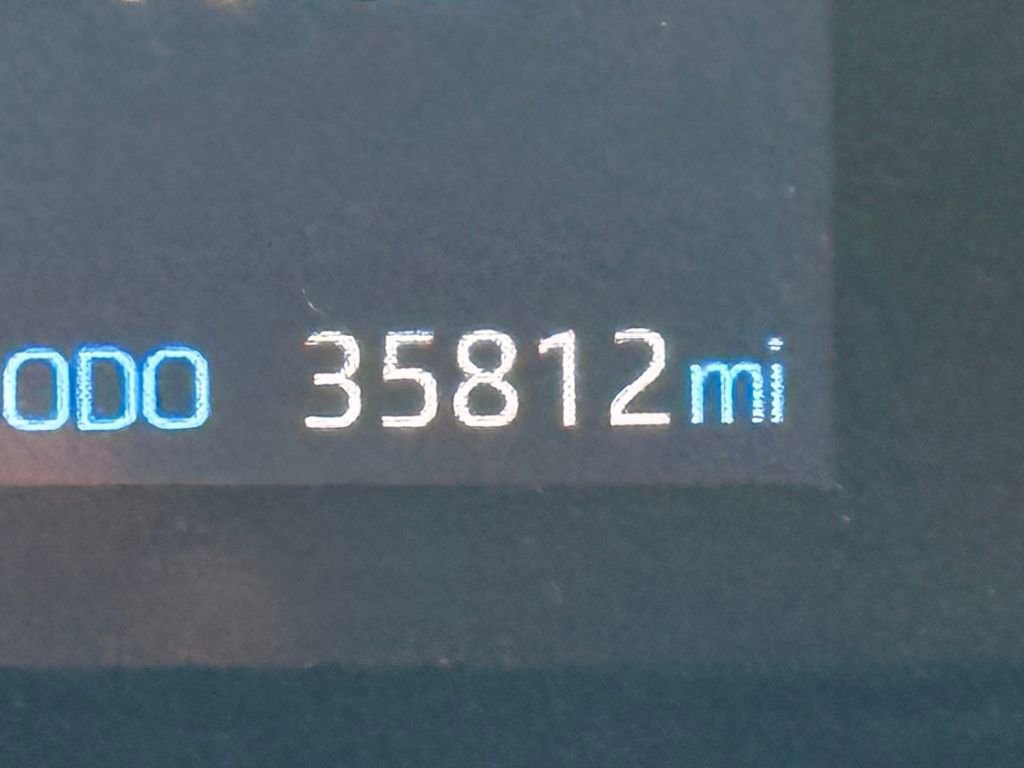 Used 2022 Toyota RAV4 LE image 31