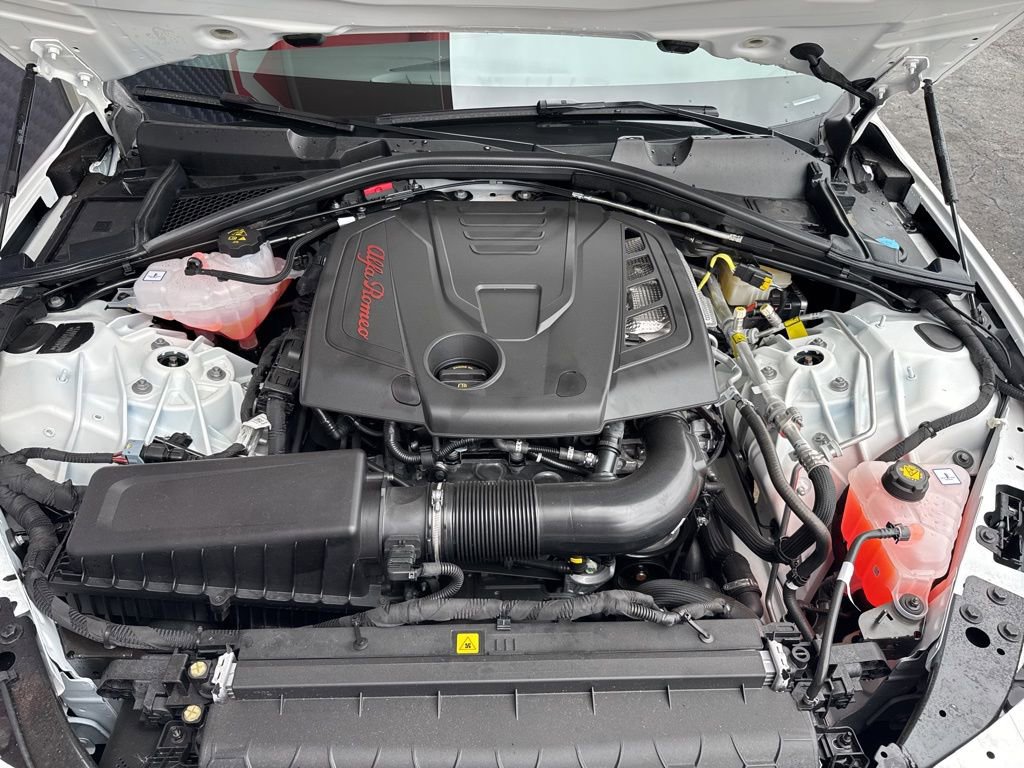 New 2025 Alfa Romeo Giulia AWD image 24