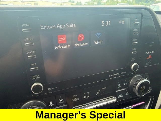 Used 2020 Toyota Highlander XLE AWD/4WD image 23