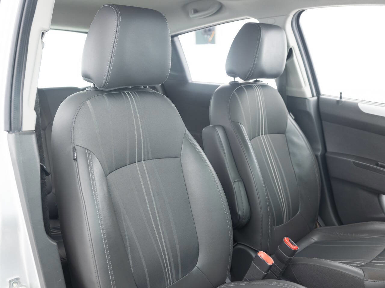 Used 2015 Chevrolet Spark LT image 28