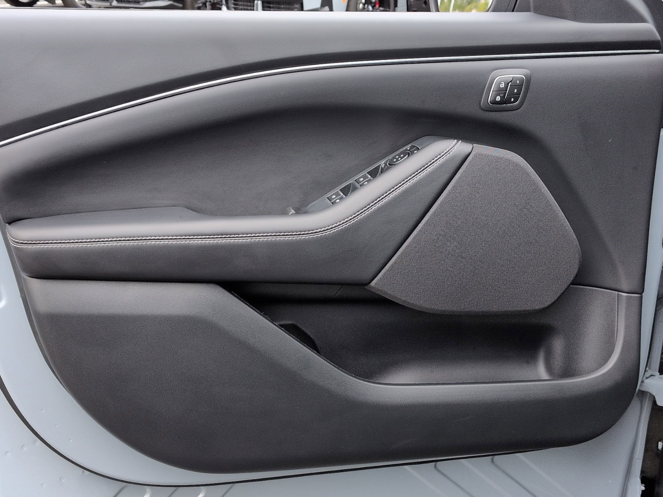 Used 2024 Ford Mustang Mach-E Select w/ Comfort Package Lite image 14