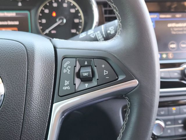 Used 2022 Buick Encore Preferred w/ Safety Package image 28