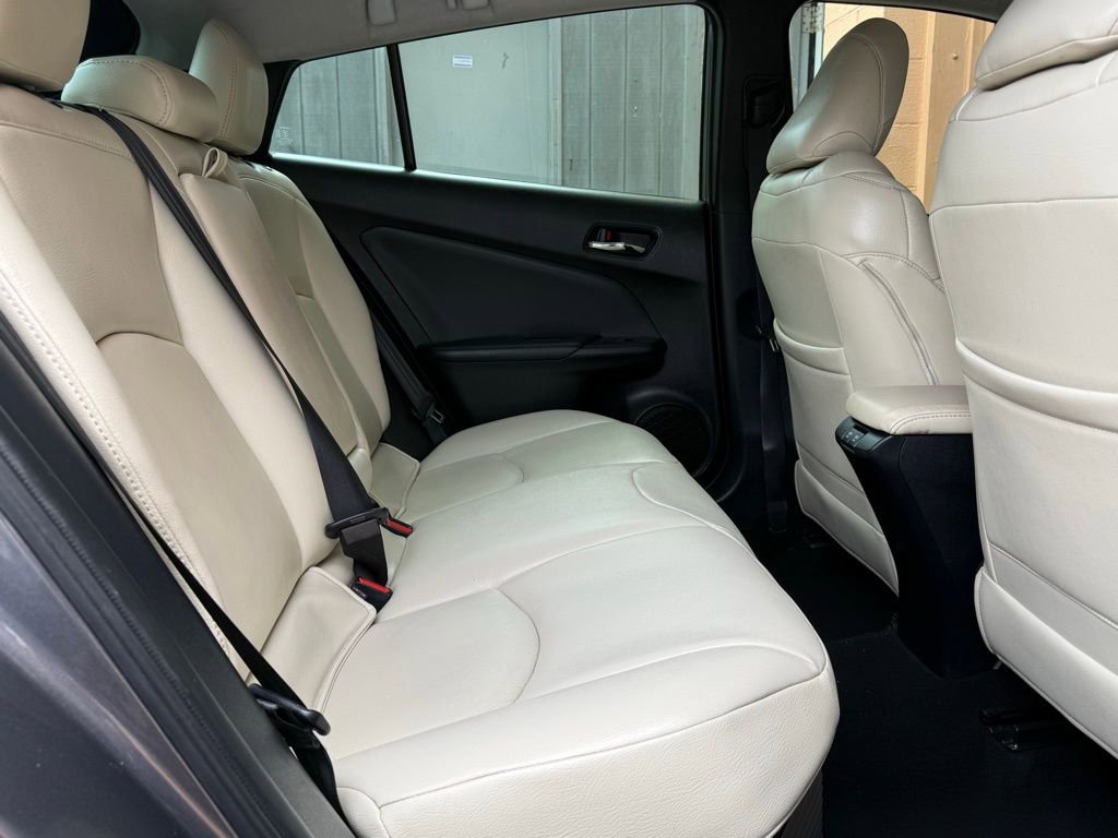 Used 2019 Toyota Prius LE image 17