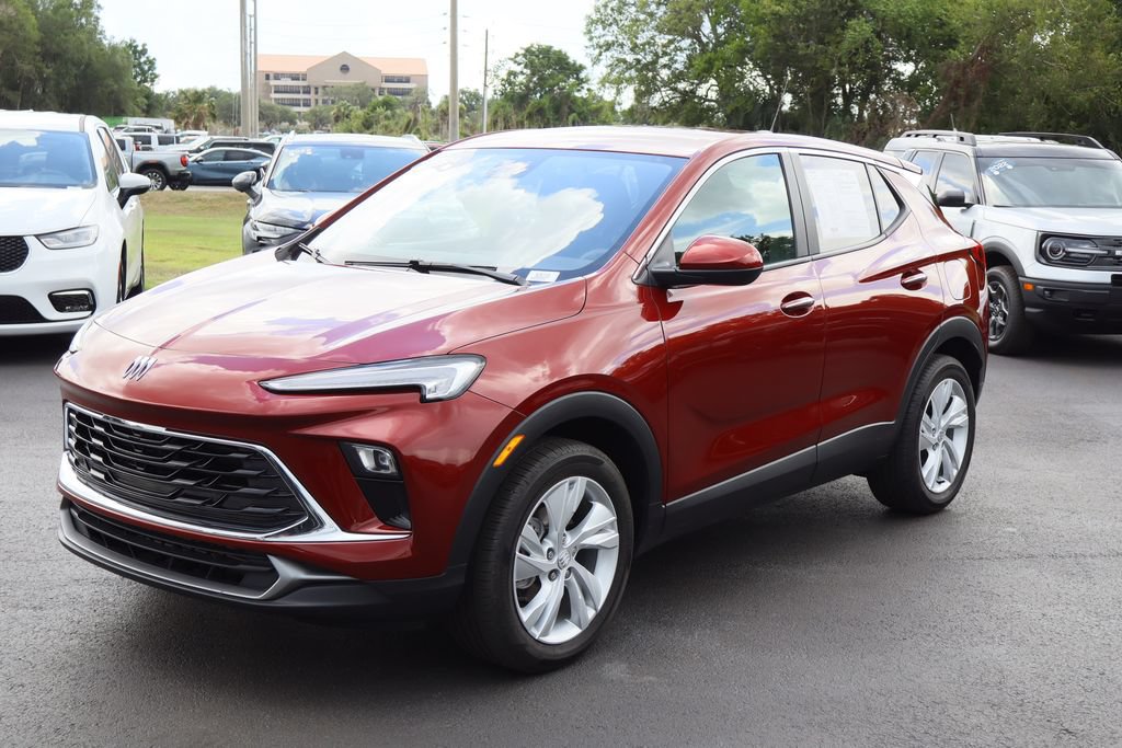 Certified 2024 Buick Encore GX Preferred FWD image 5