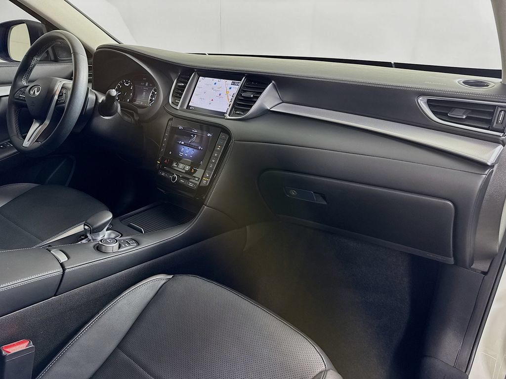 Certified 2022 INFINITI QX50 Essential FWD image 39