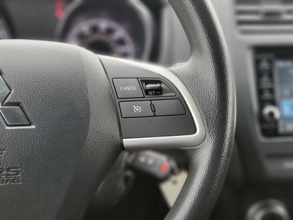 Used 2022 Mitsubishi Outlander Sport ES image 28