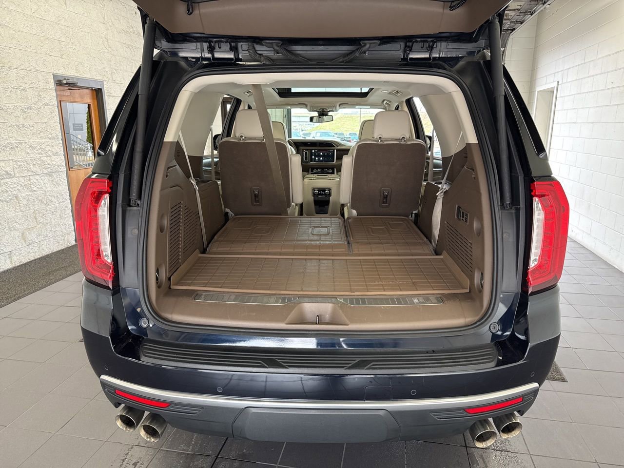 Used 2022 GMC Yukon Denali image 9