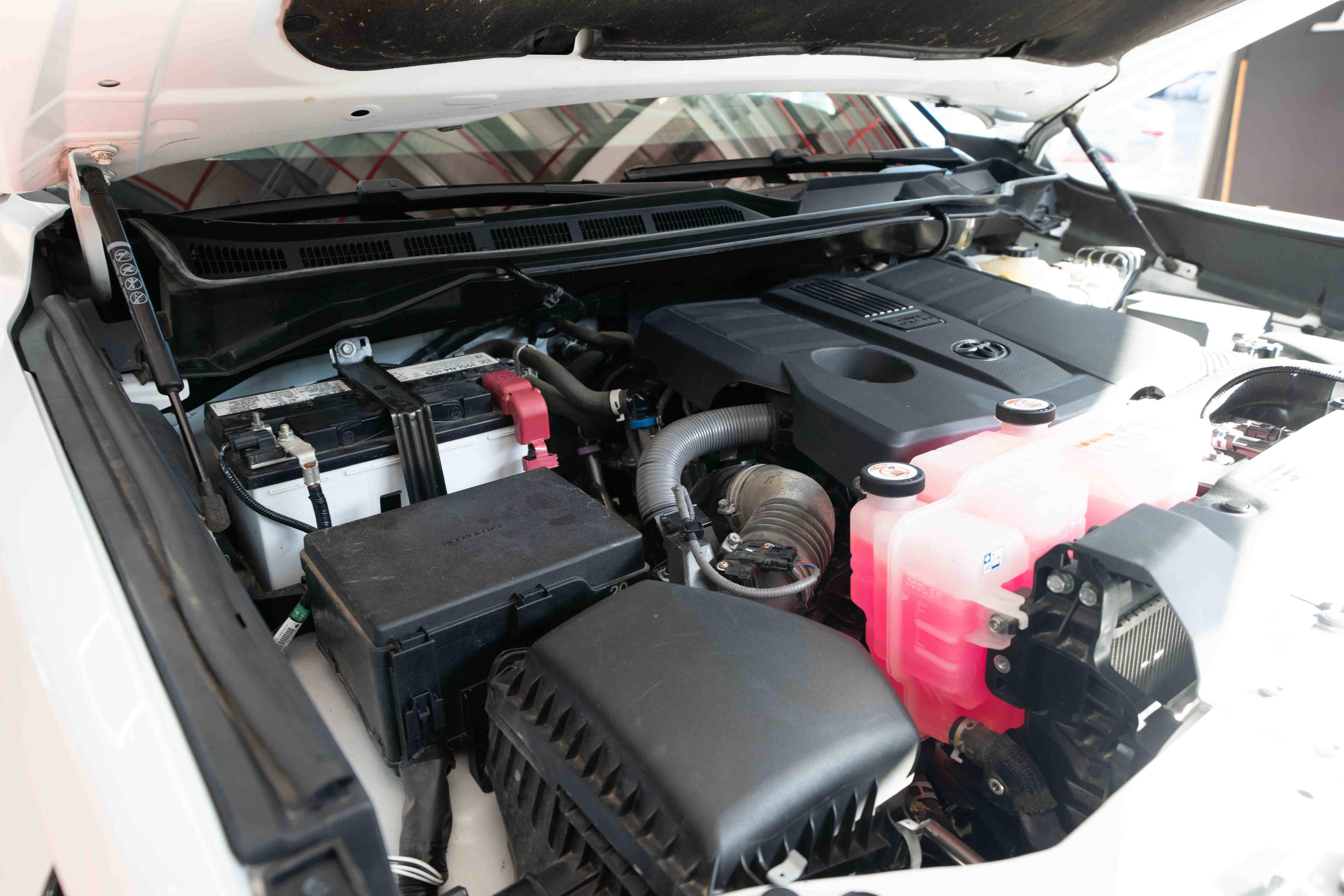 Used 2022 Toyota Tundra Limited w/ TRD Off-Road Package image 31