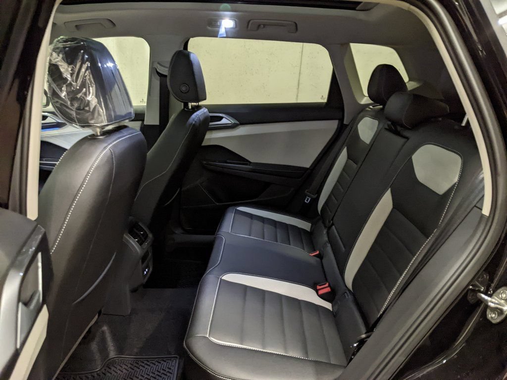 New 2026 Volkswagen Taos SEL AWD/4WD image 23