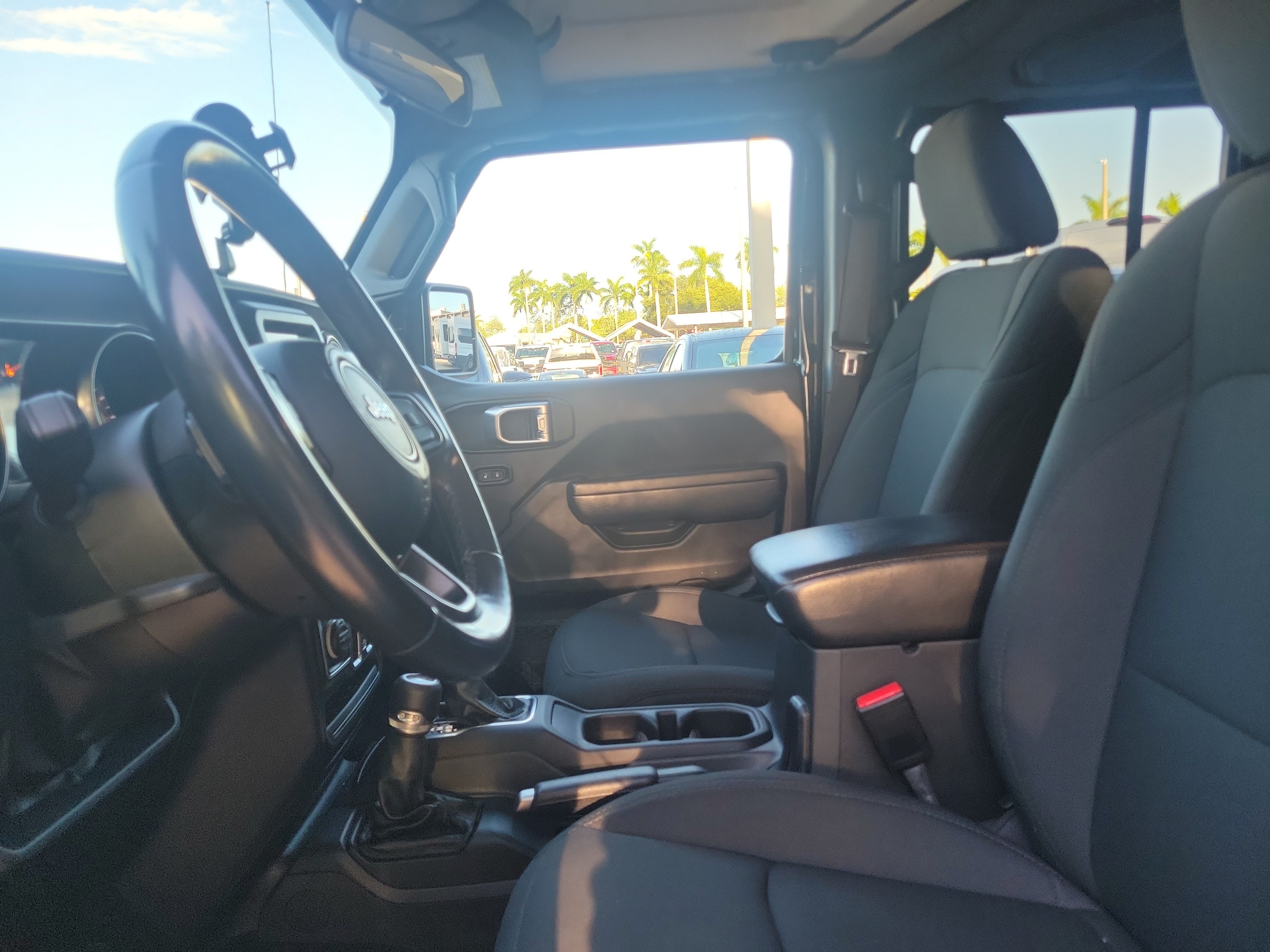 Used 2022 Jeep Gladiator Sport AWD/4WD image 11