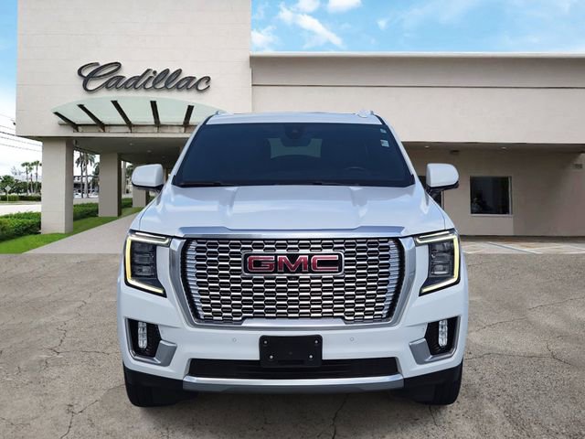Used 2021 GMC Yukon XL Denali w/ Advanced Technology Package image 8