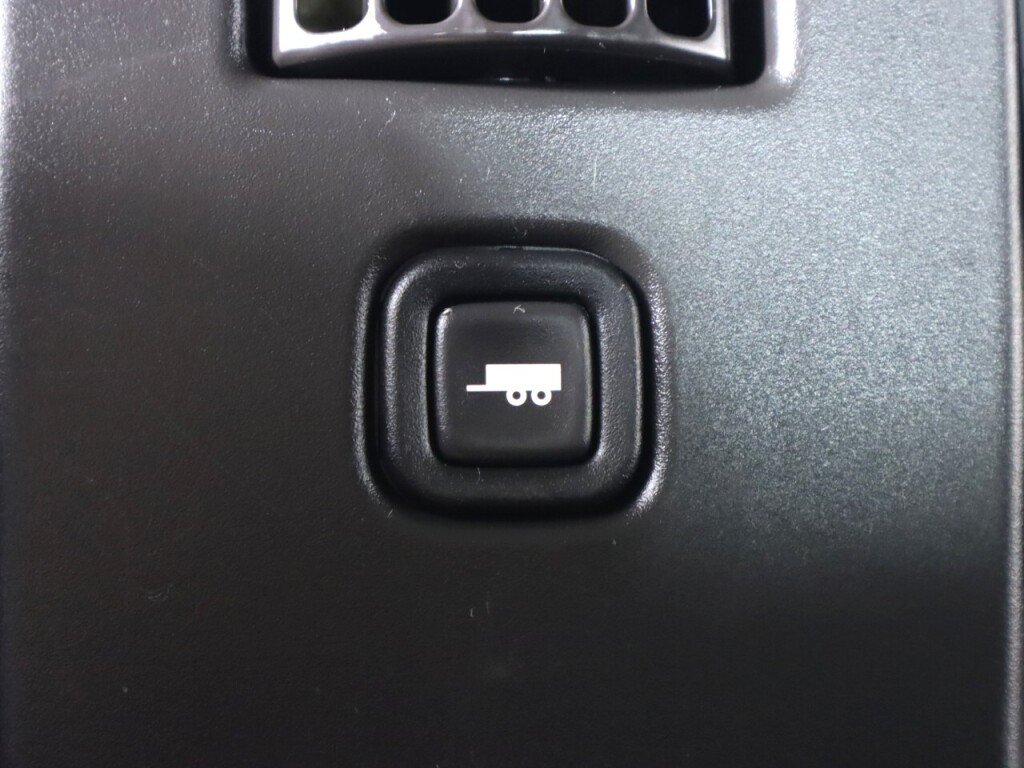 Used 2019 Chevrolet Express 2500 w/ Driver Convenience Package RWD image 25