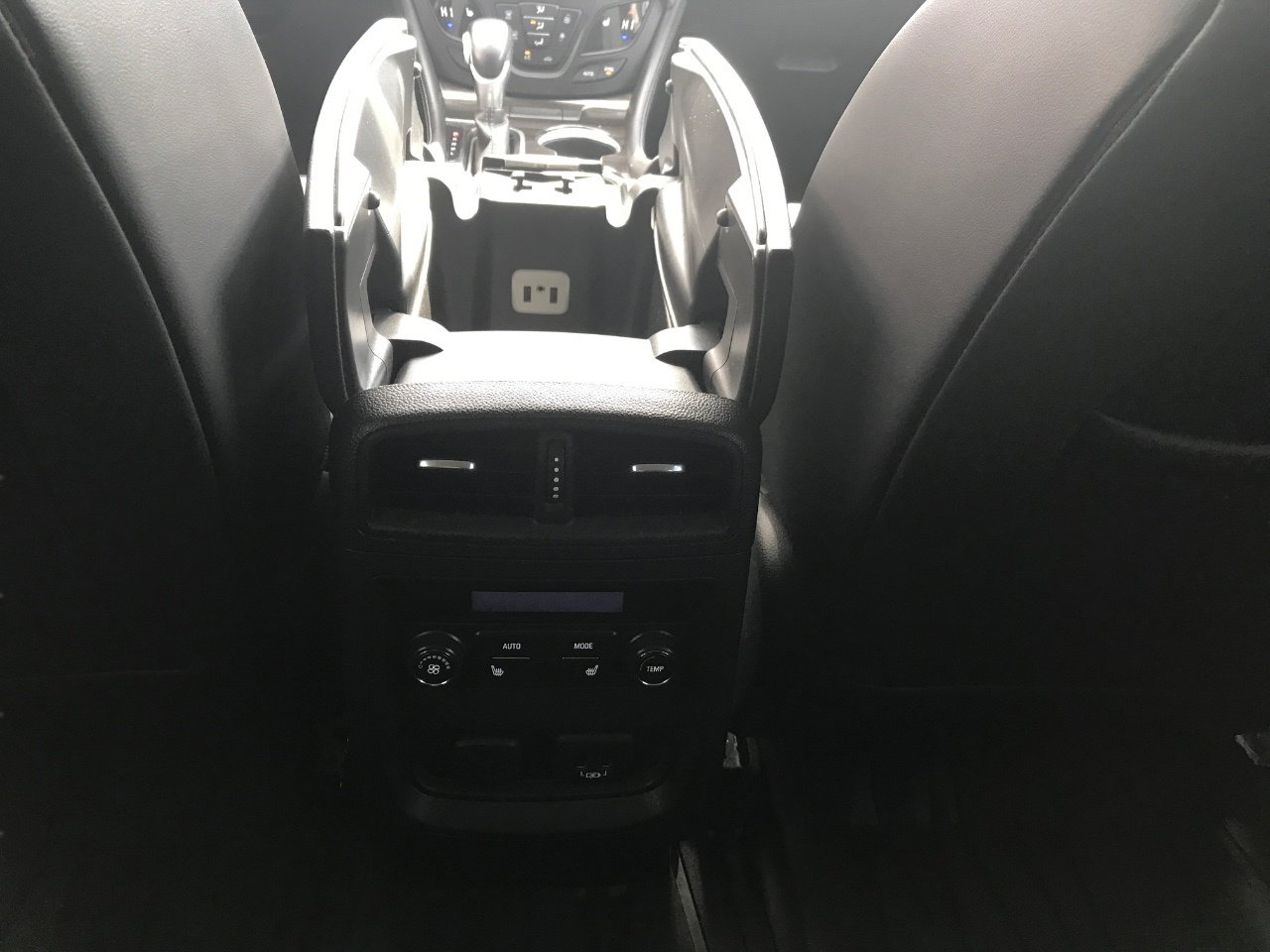 Used 2020 Buick Envision Essence image 15