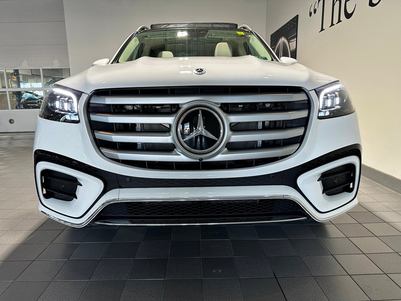 New 2026 Mercedes-Benz GLS 450 4MATIC image 2