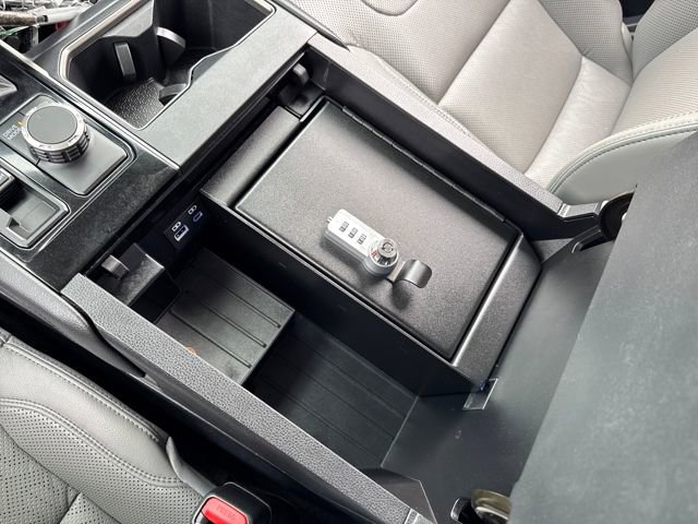 Used 2024 Toyota Tundra Limited image 18