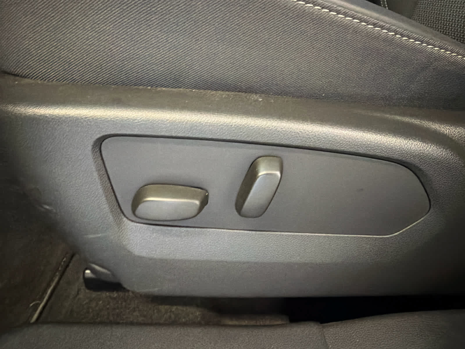 Used 2023 Buick Envision Preferred FWD image 17