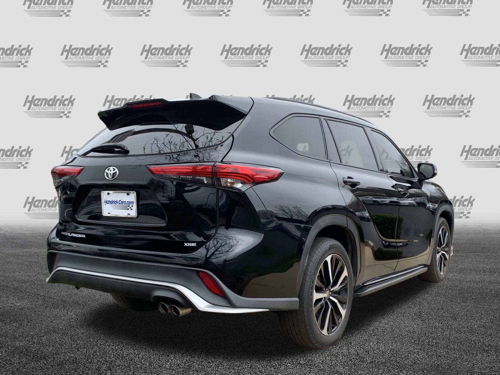 Used 2022 Toyota Highlander XSE image 10