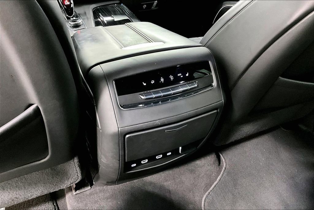Used 2023 Cadillac Escalade ESV V image 31
