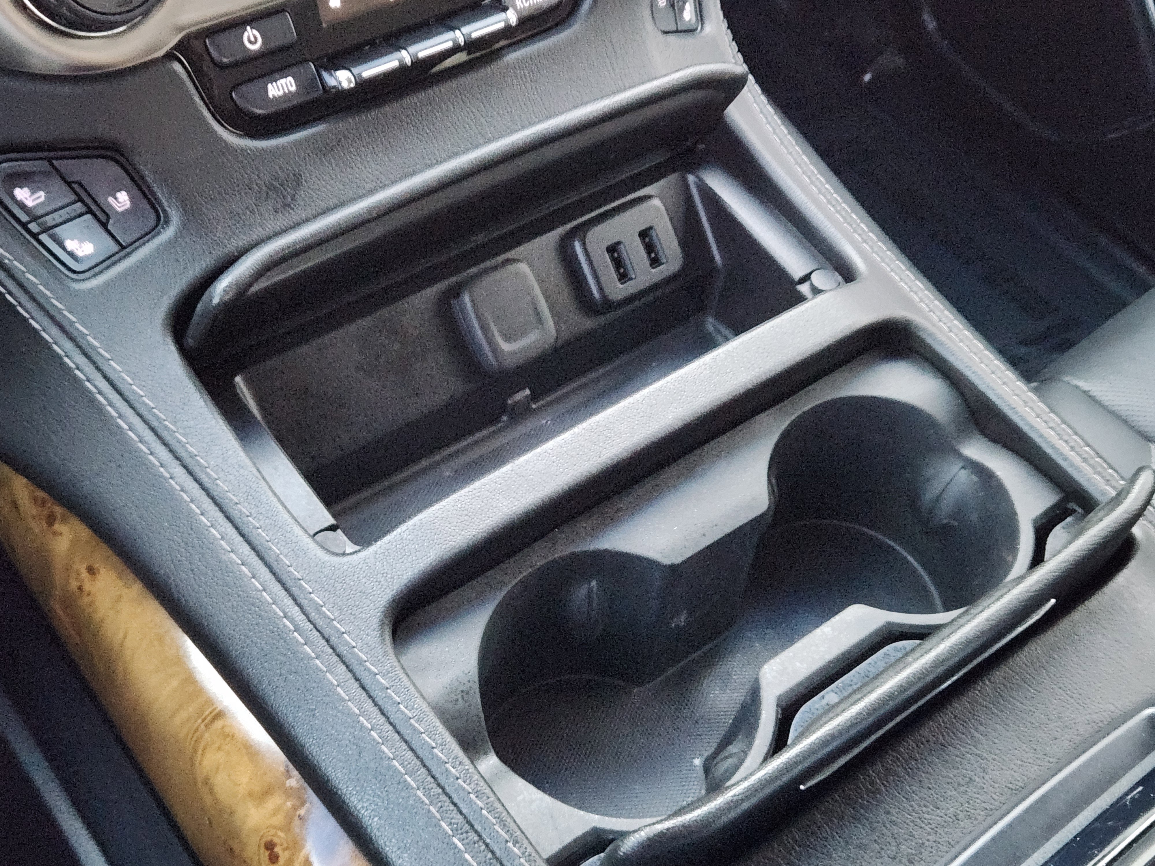 Used 2017 GMC Yukon Denali w/ Open Road Package image 20