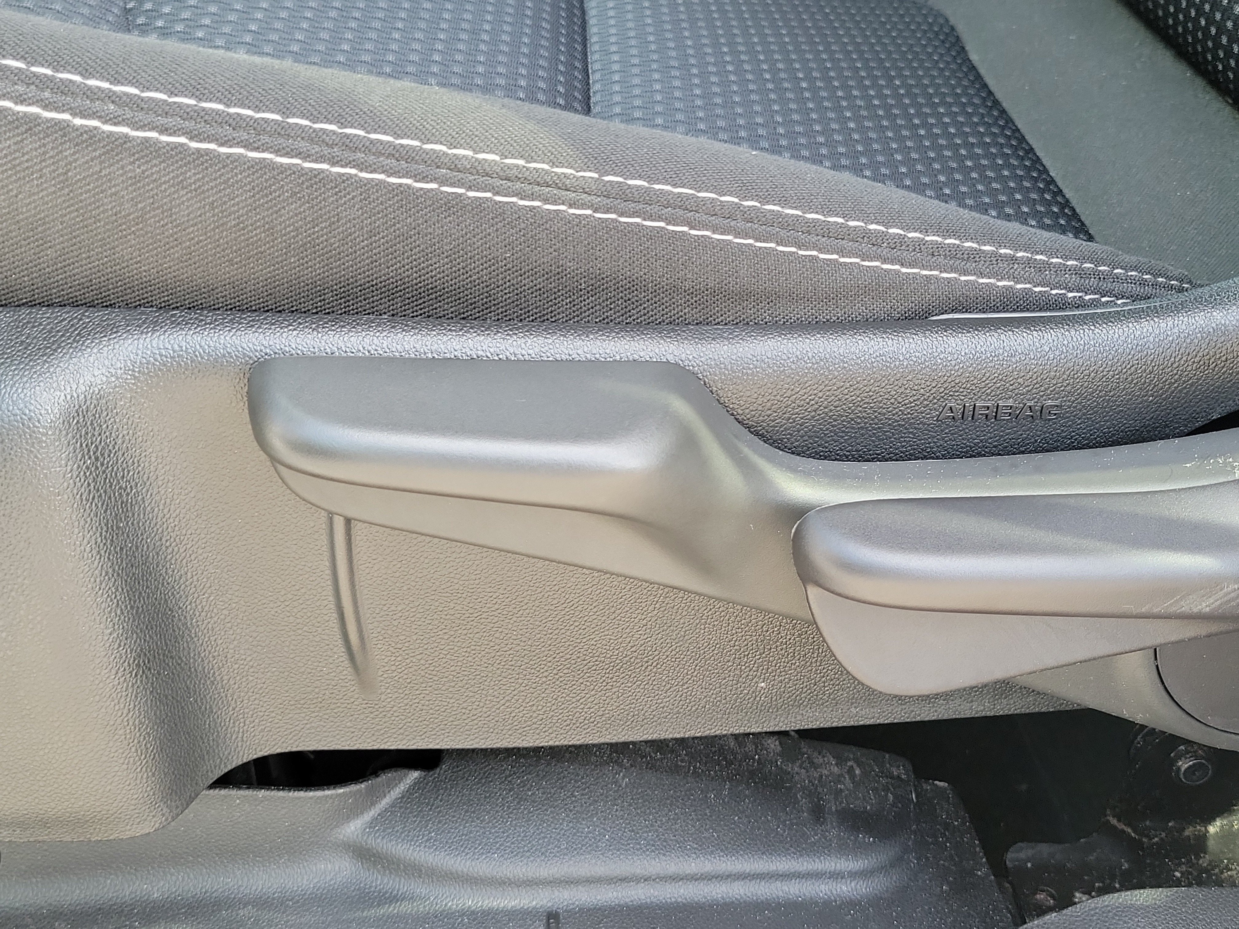 Used 2023 GMC Terrain SLE w/ Elevation Edition FWD image 13