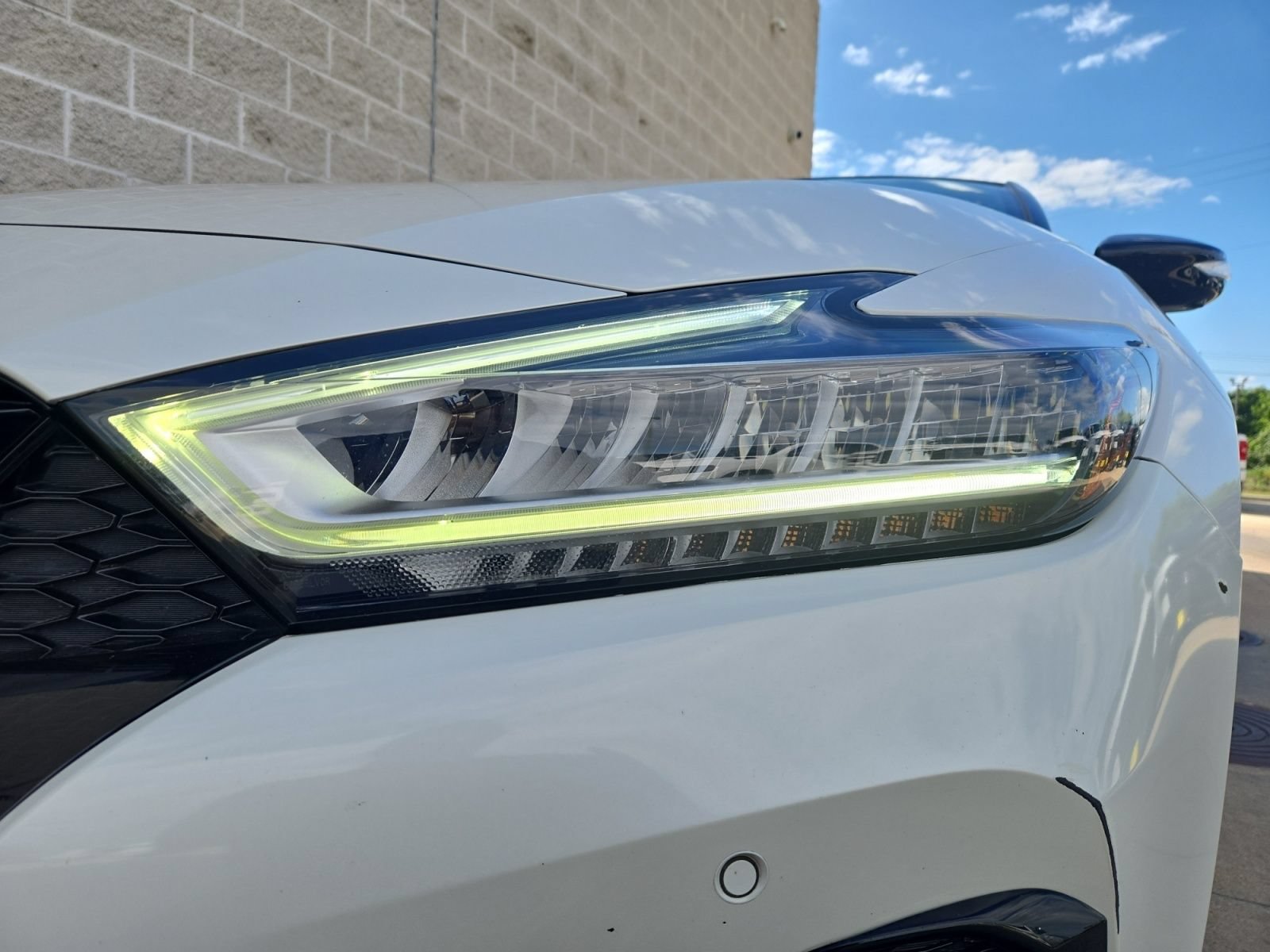 Used 2021 Nissan Maxima SR w/ Sport Mat Group FWD image 10