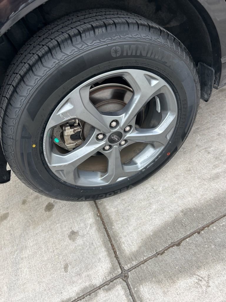 Used 2024 Ford Escape ST-Line image 17