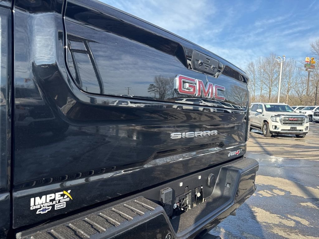 Used 2024 GMC Sierra 2500 AT4X image 34