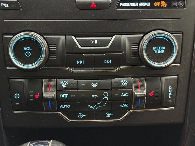 Used 2019 Ford Explorer XLT w/ Equipment Group 202A image 18