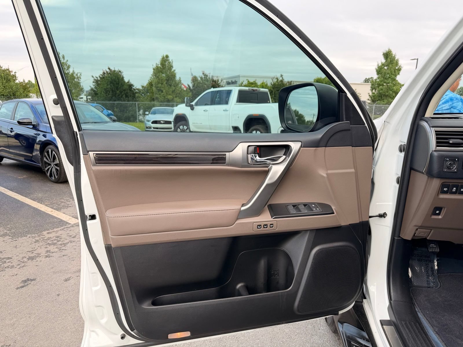 Used 2022 Lexus GX 460 Premium AWD/4WD image 20