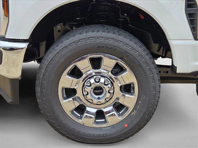New 2026 Ford F250 Lariat w/ Chrome Package image 10