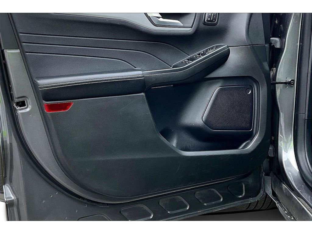 Used 2024 Ford Escape Platinum AWD/4WD image 19