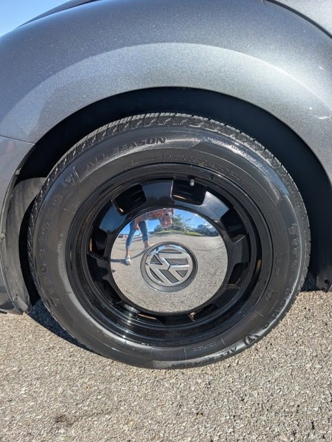 Used 2013 Volkswagen Beetle 2.5 image 20