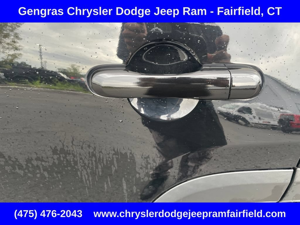 Certified 2021 Jeep Renegade Latitude AWD/4WD image 34