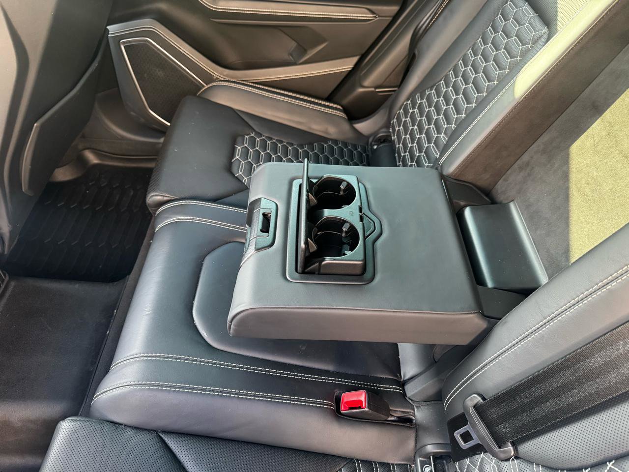 Used 2022 Lamborghini Urus image 36